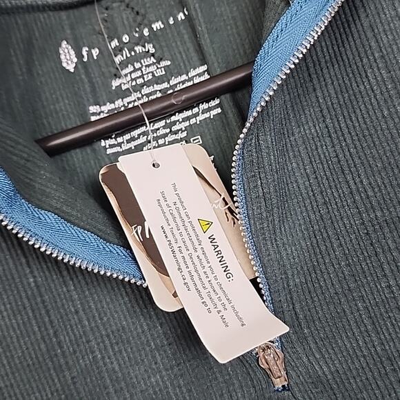 NWT Free People Good Karma Slay Workout Top - Picture 5 of 5